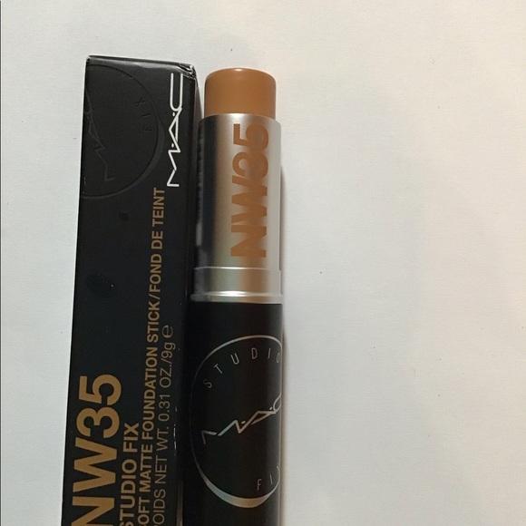 Studio Fix soft matte foundation stick - Picture 16 of 16
